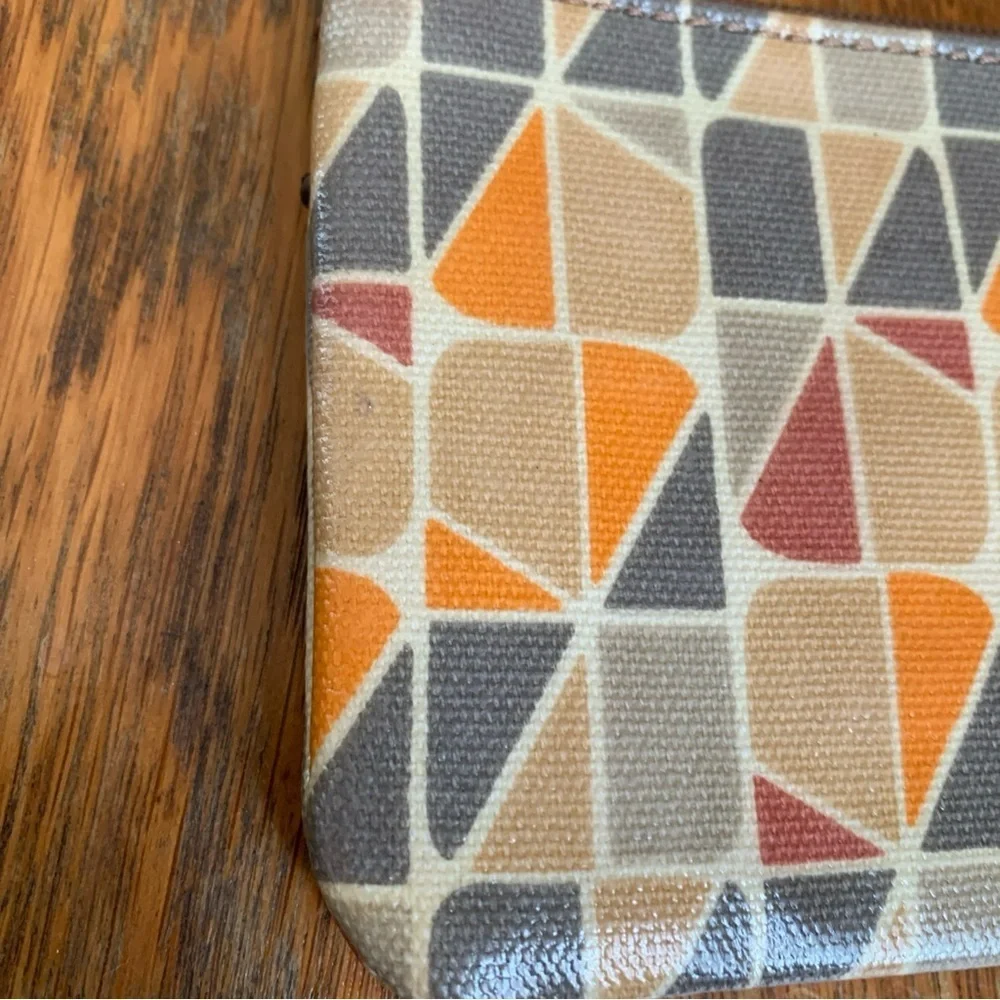Fossil Key-Per Leather Wristlet Geometric Warm Color all-over print 4